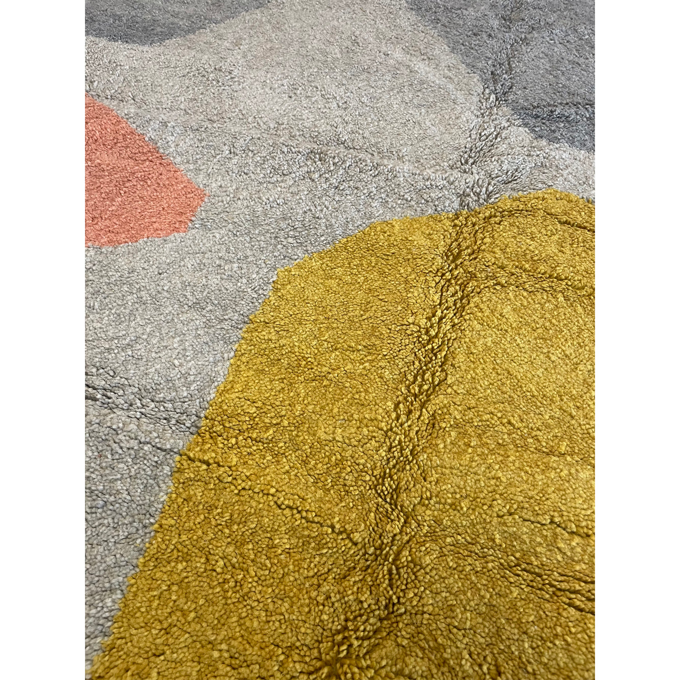 Handknotted grey Moroccan rug with colorful pattern - Kantara | Moroccan Rugs