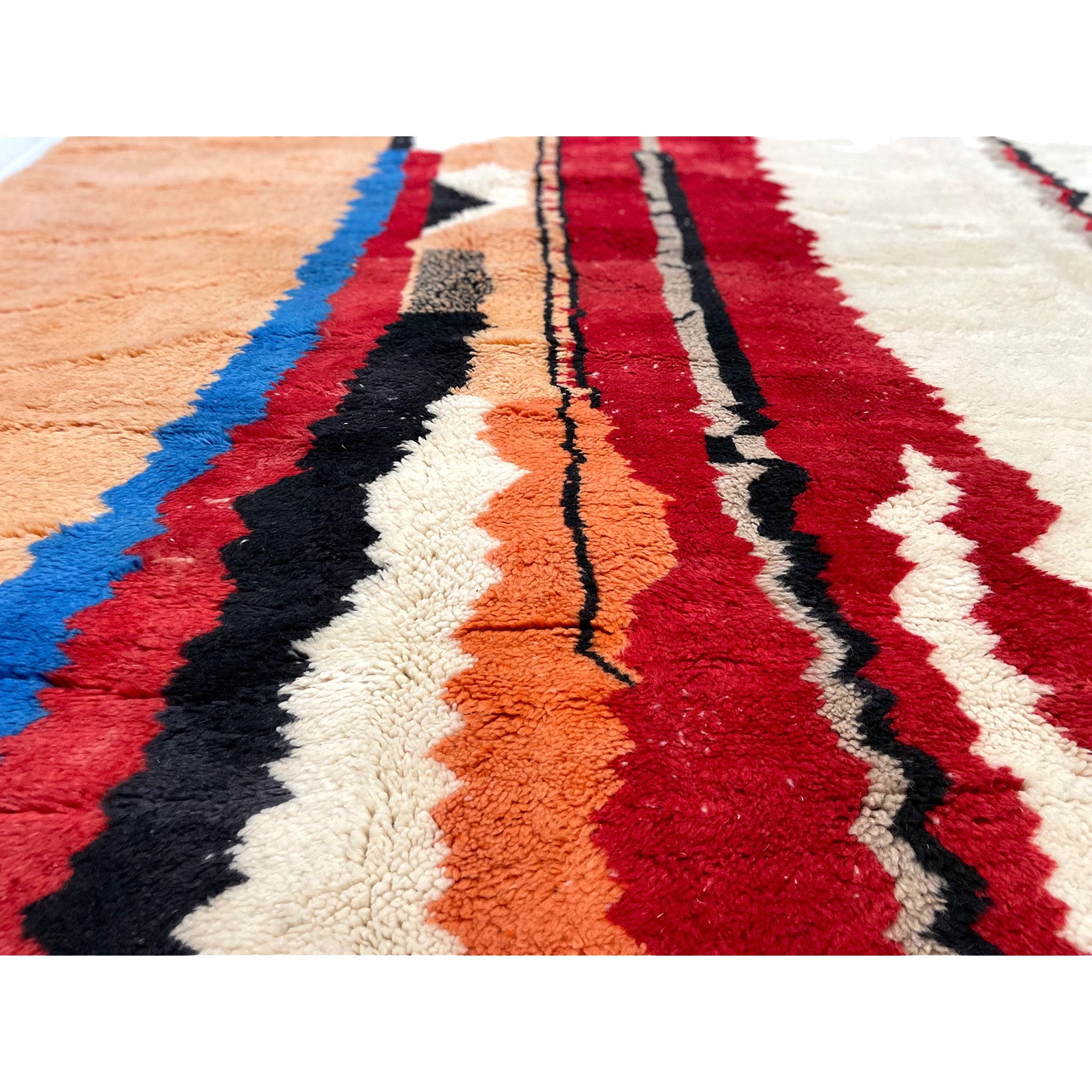 Art deco Beni Mrirt style Moroccan berber carpet - Kantara | Moroccan Rugs