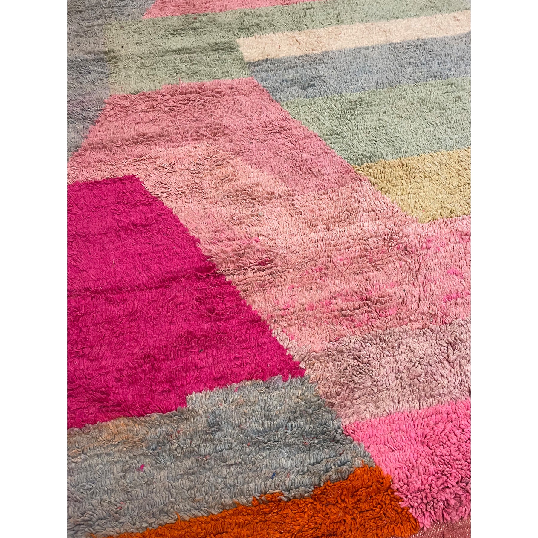Abstract wool pile Moroccan rug with colorful details - Kantara | Moroccan Rugs