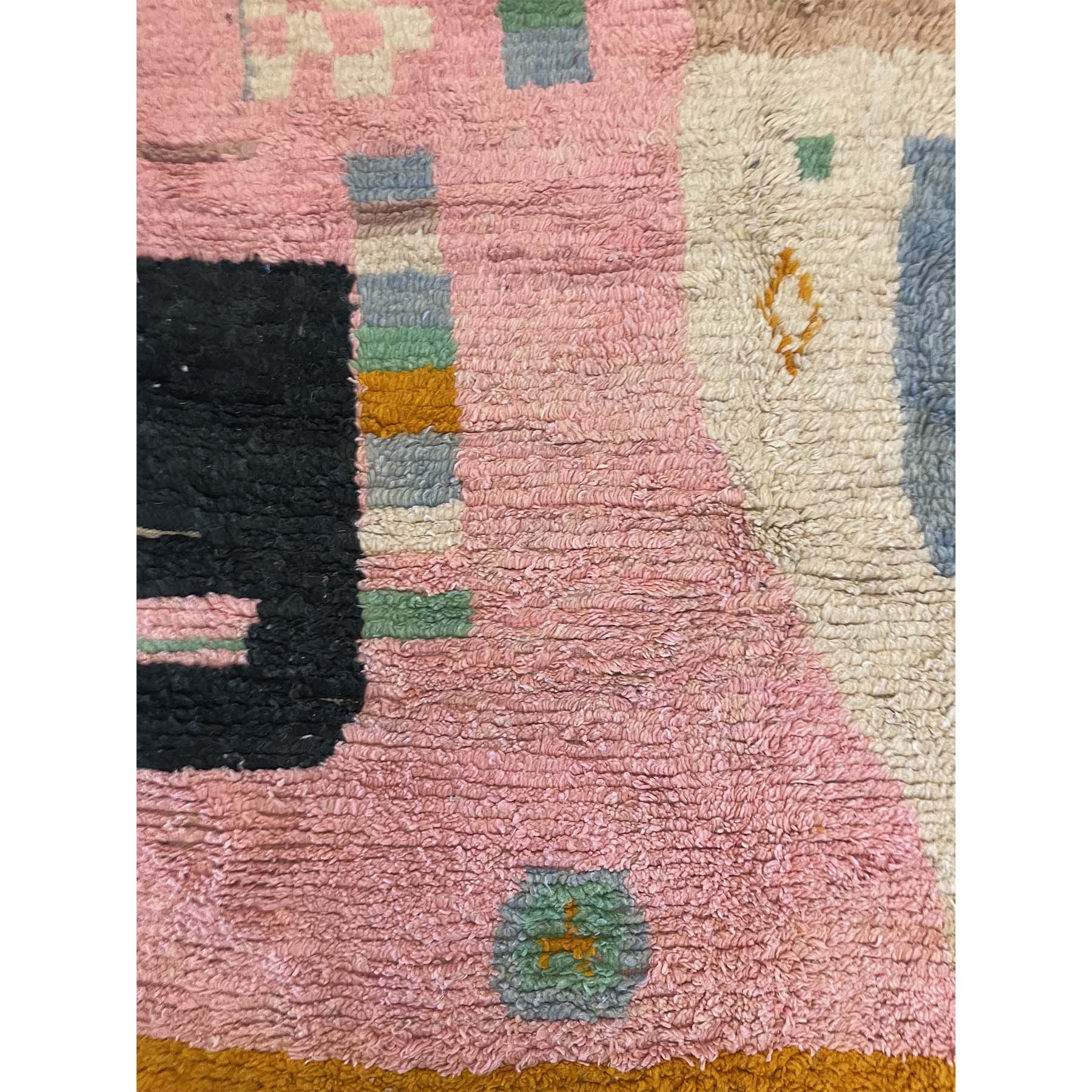 Hand knotted pink wool Moroccan entryway rug - Kantara | Moroccan Rugs