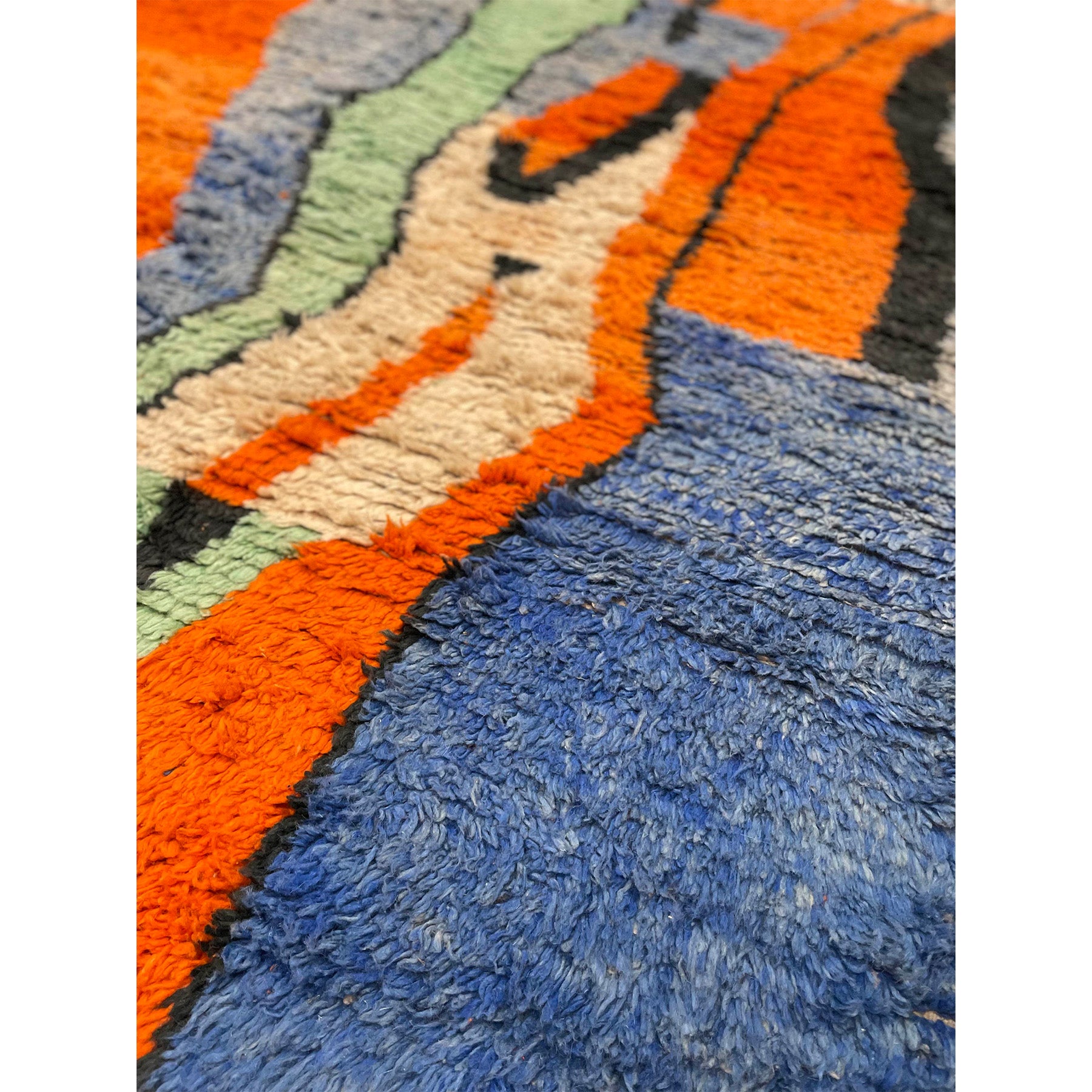 Contemporary art deco style Moroccan berber rug - Kantara | Moroccan Rugs