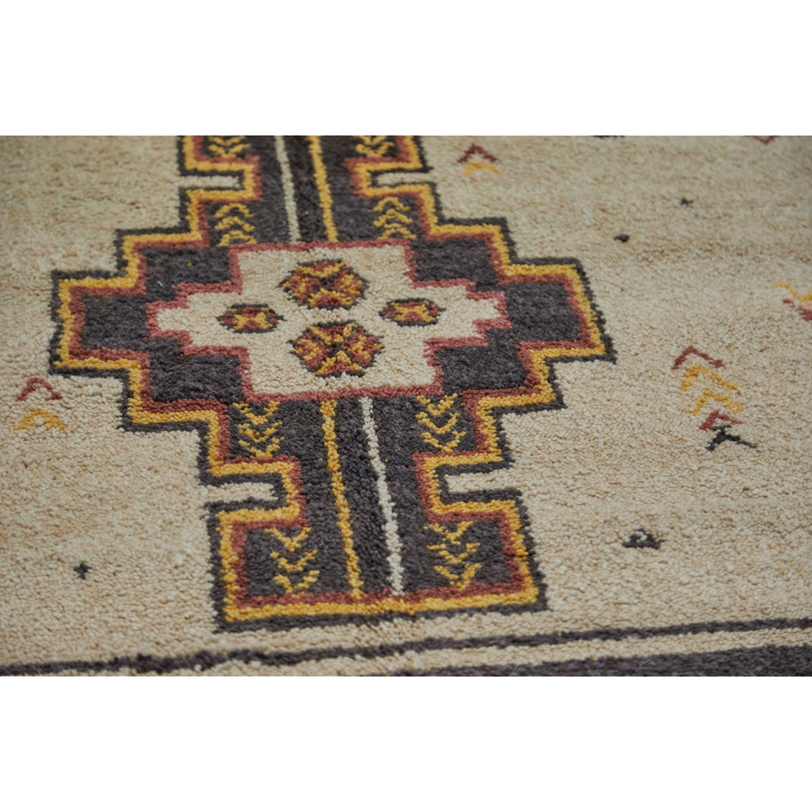 Contemporary Moroccan rug with traditional tribal design - Kantara | Moroccan Rugs