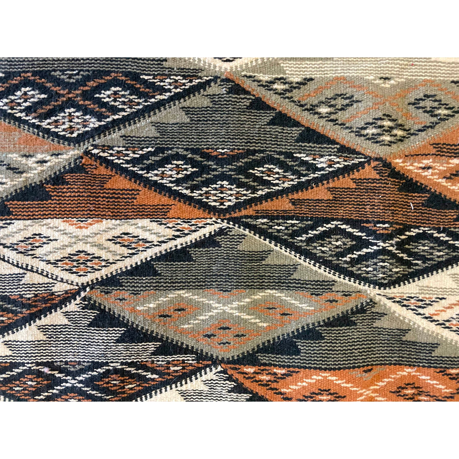 Flatwoven Moroccan flatweave diamond rug - Kantara | Moroccan Rugs
