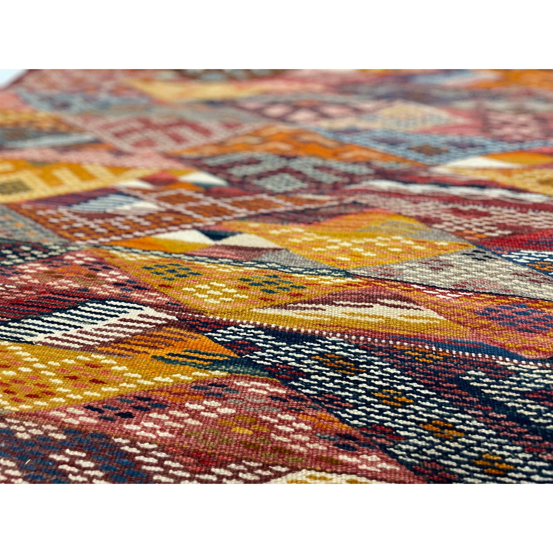 Medium sized bohemian flatweave Moroccan rug - Kantara | Moroccan Rugs