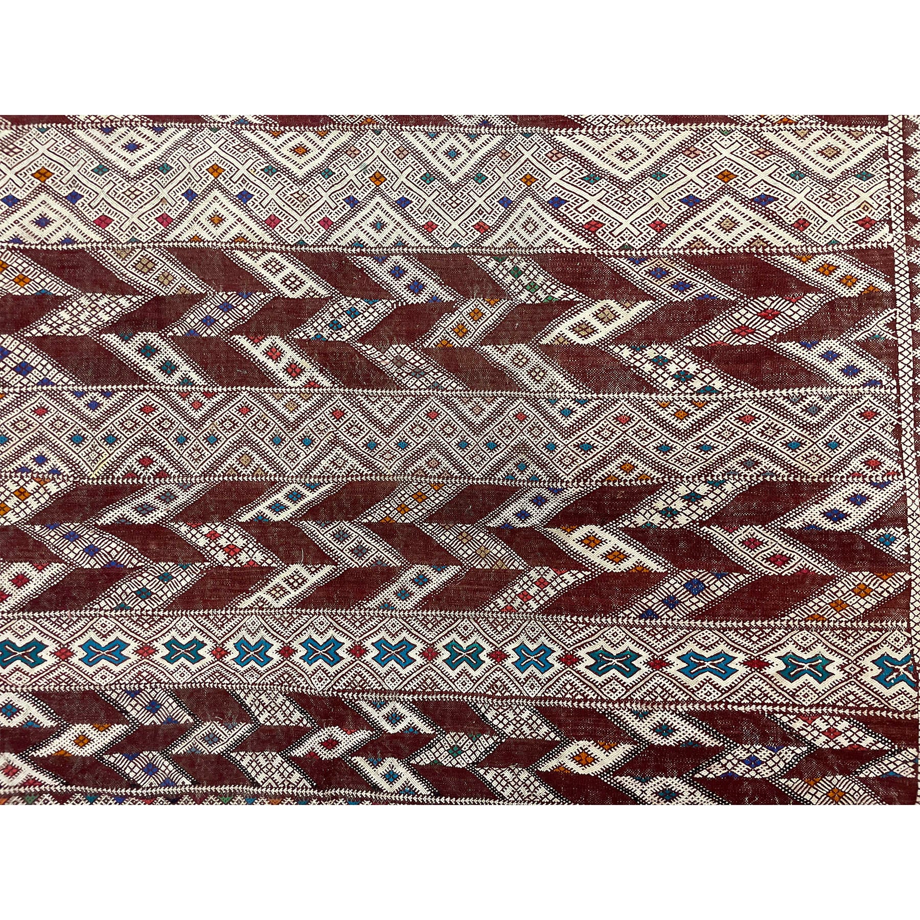 Vintage boho chic Maroon and white Moroccan kilim rug - Kantara | Moroccan Rugs