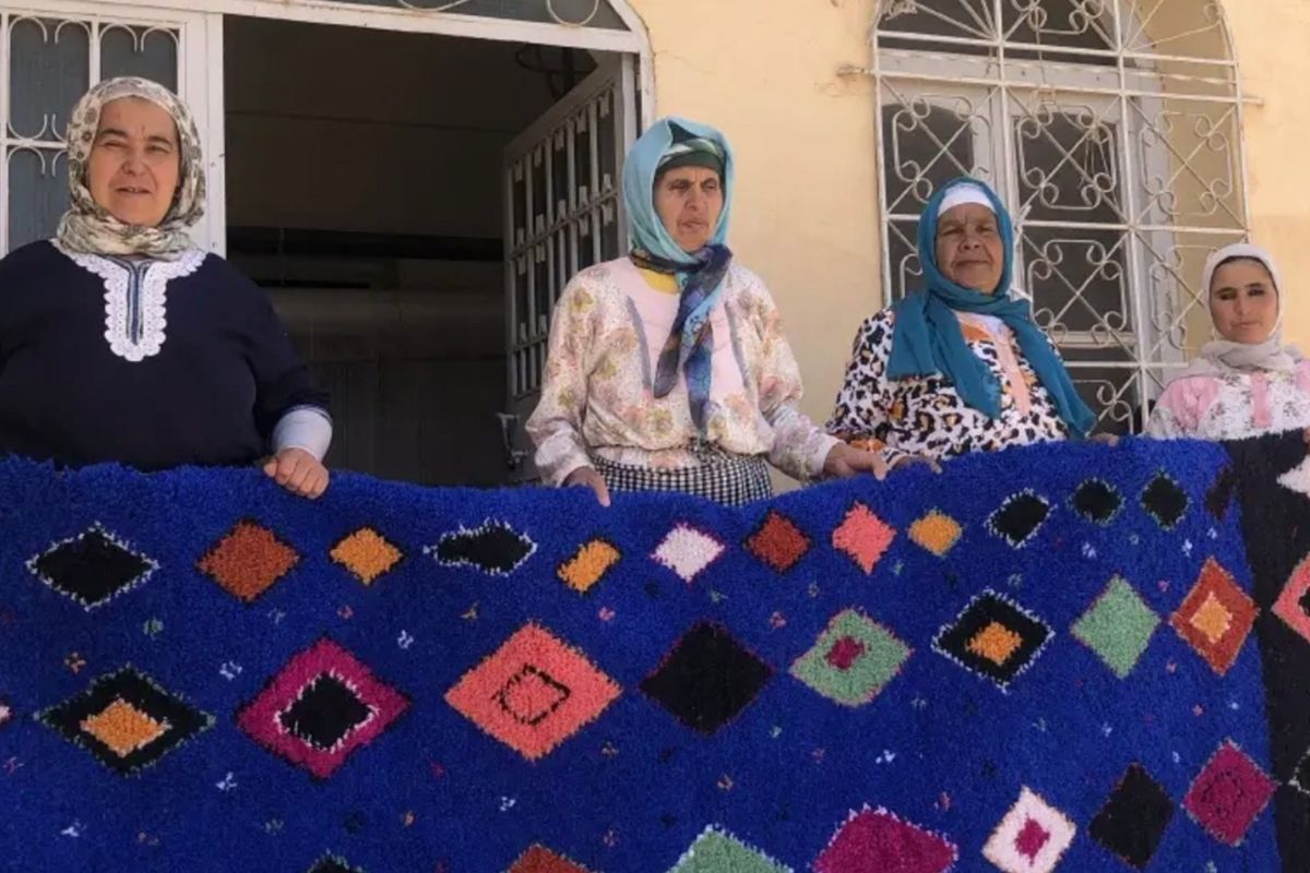Custom woven Moroccan rug from Kantara artisans in Azilal style of diamond blue runner rug