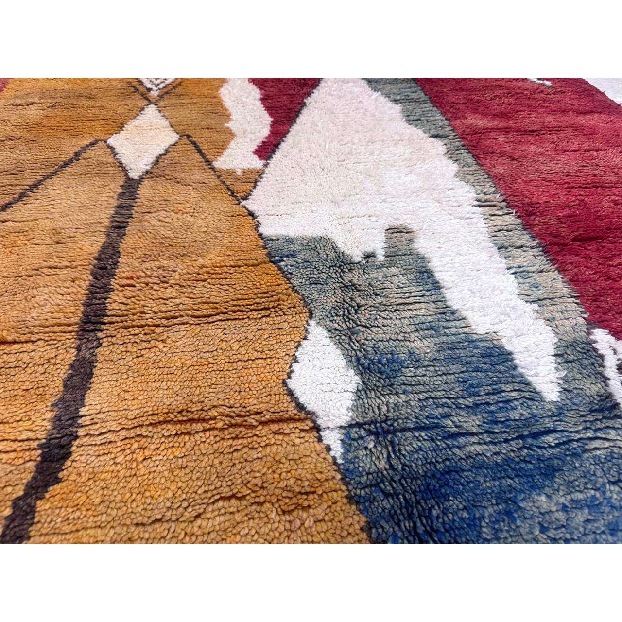 Abstract Wool Moroccan Rug