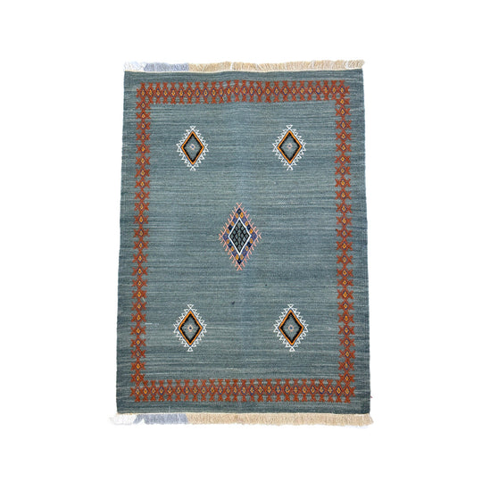 No. 705 | 2’ x 2’ 9