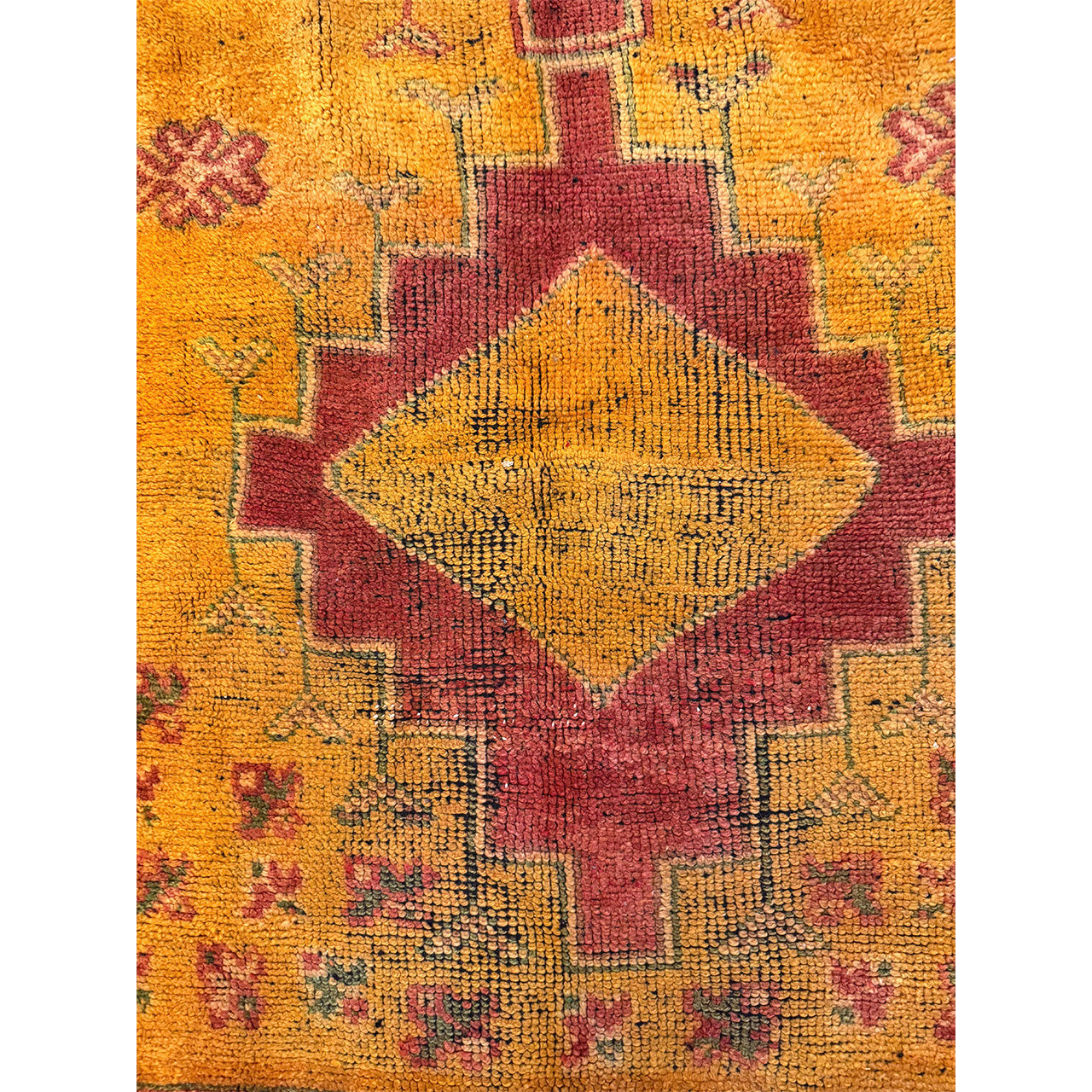 No. 1010 | 4’ 10” x 9’ 9”
