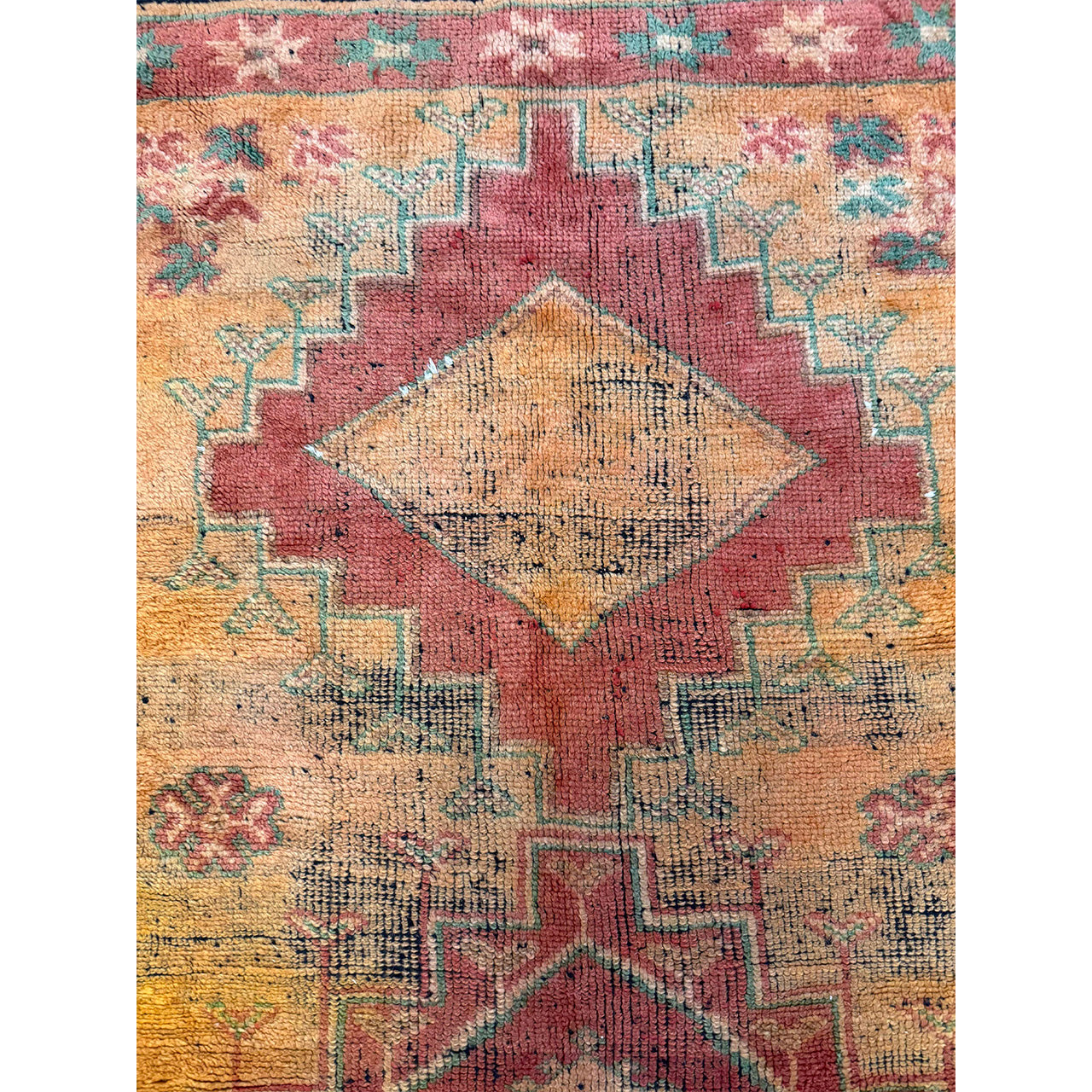 No. 1010 | 4’ 10” x 9’ 9”