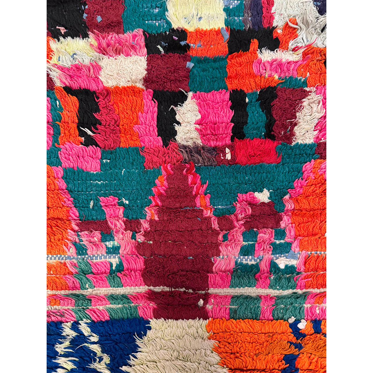 No. 1014 | 2’ 4” x 7’ 2”