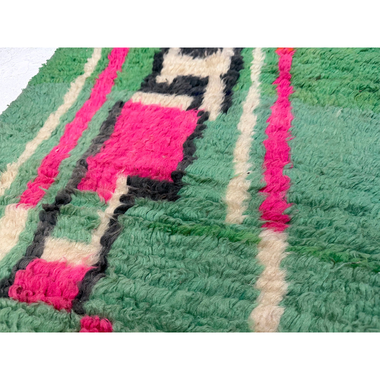 No. 1015 | 2’ 3” x 10’ 2”