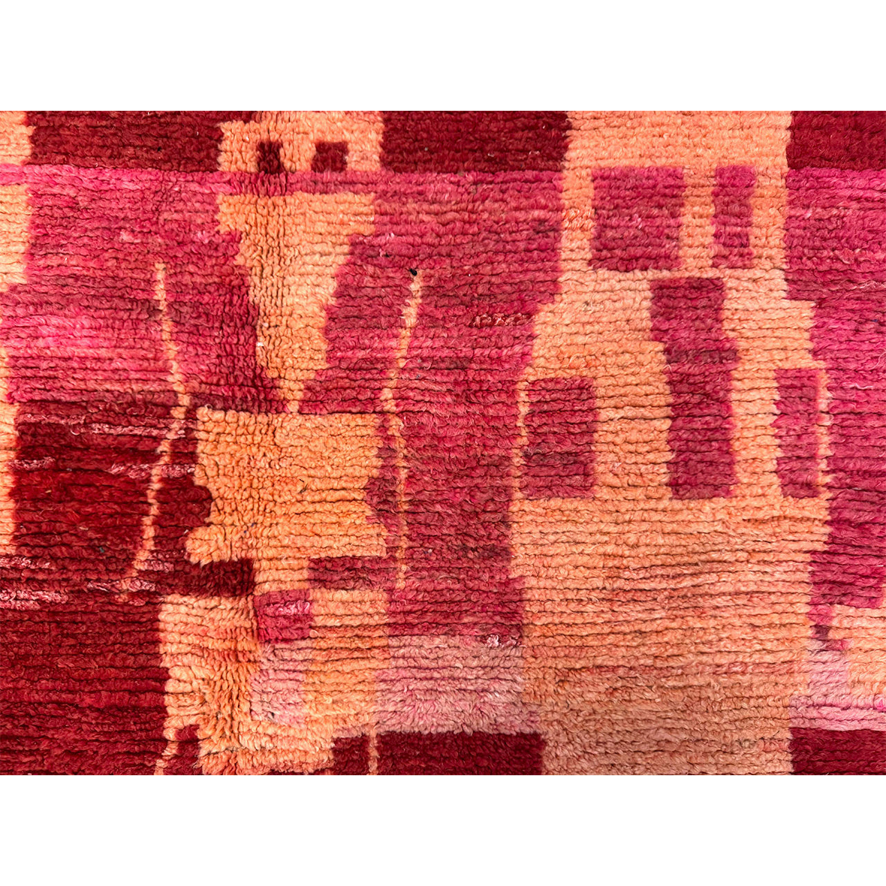 No. 1021 | 5’ 4” x 9’ 4”