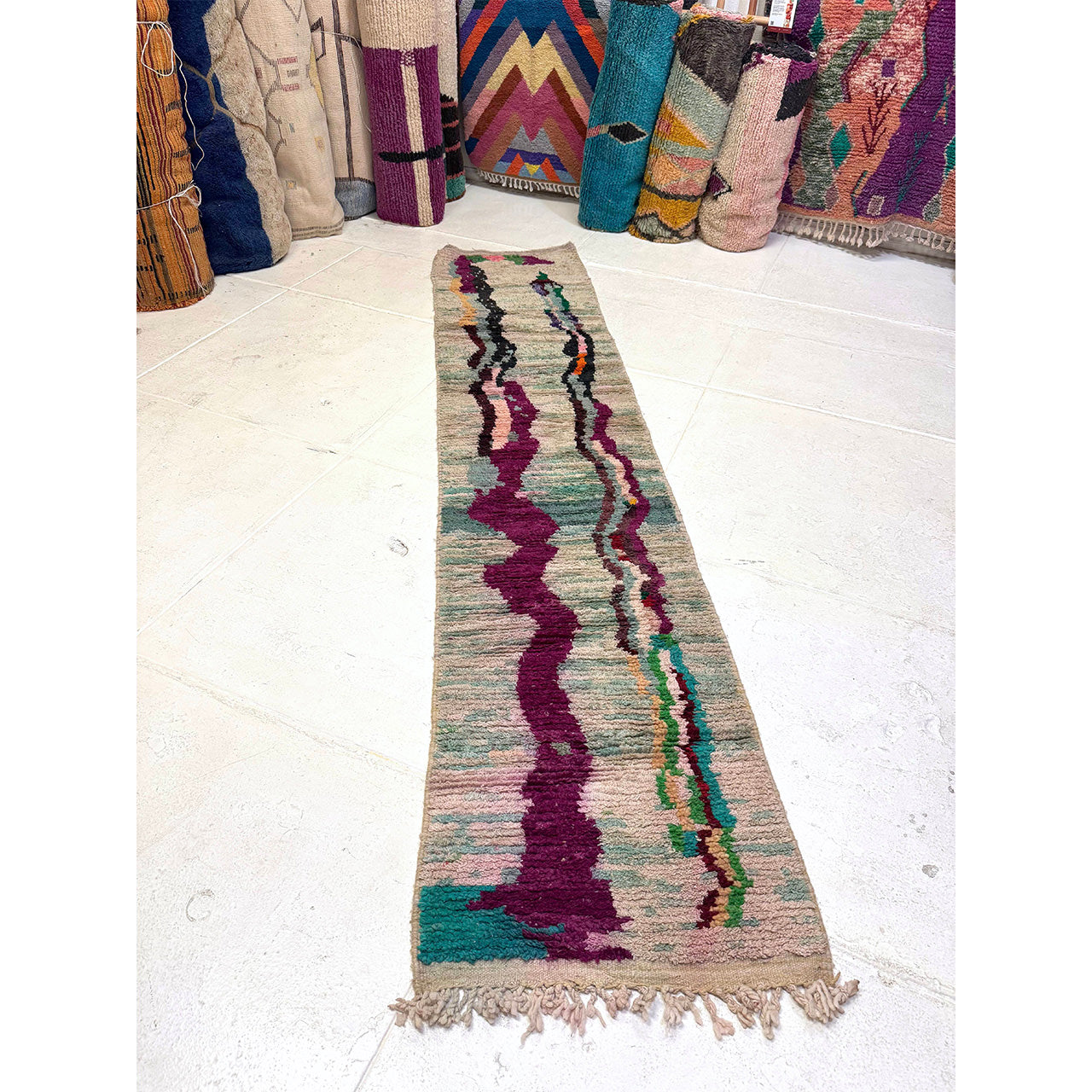 No. 1022 | 2’ 4” x 10’ 8”