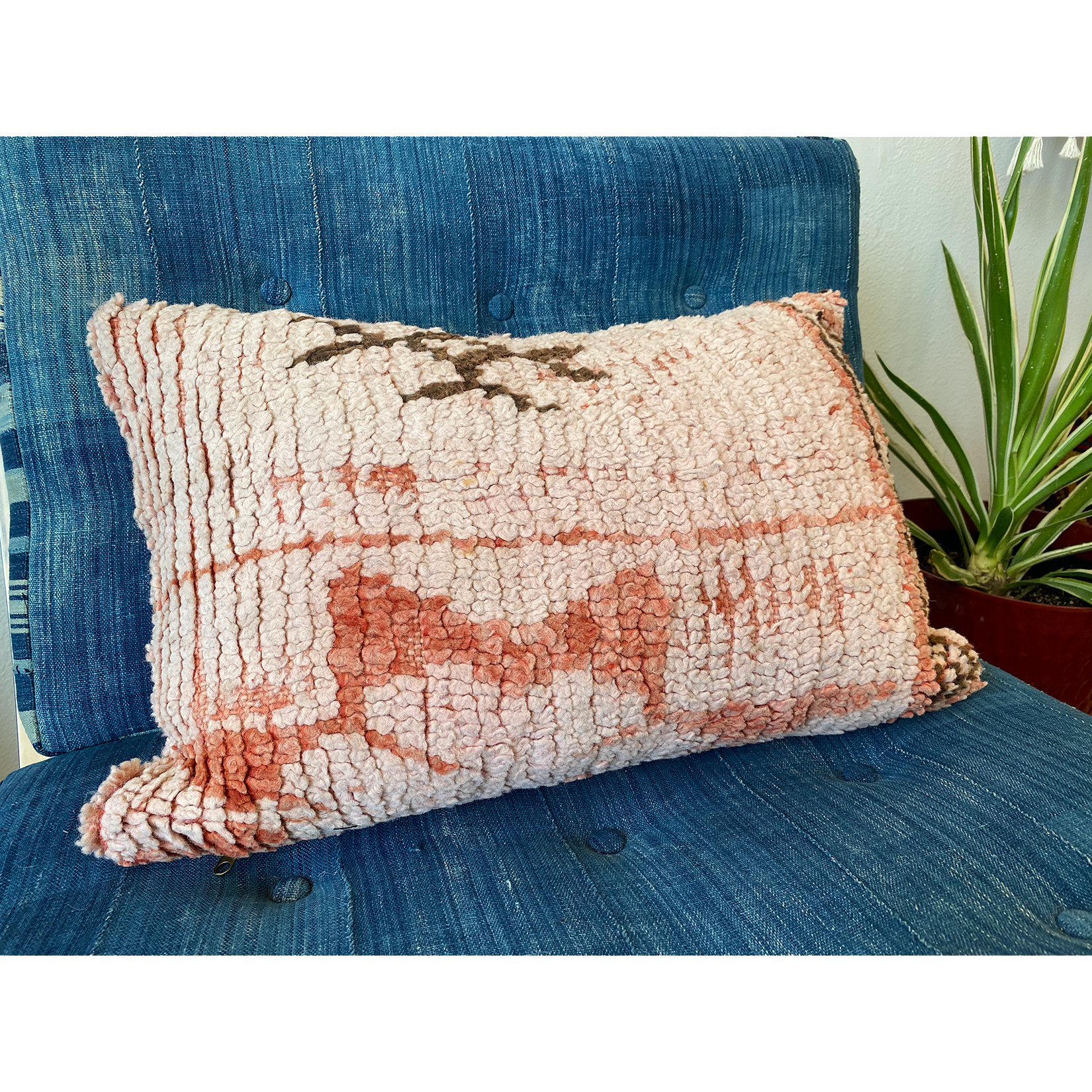 Moroccan throw pillow in ballet pink and peach - Kantara | Moroccan Rugs