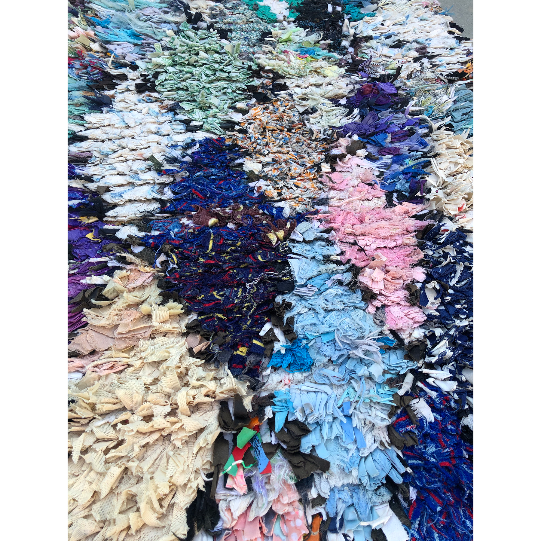 SALMA - Small boucherouite throw rug in fresh shades of blue and pink