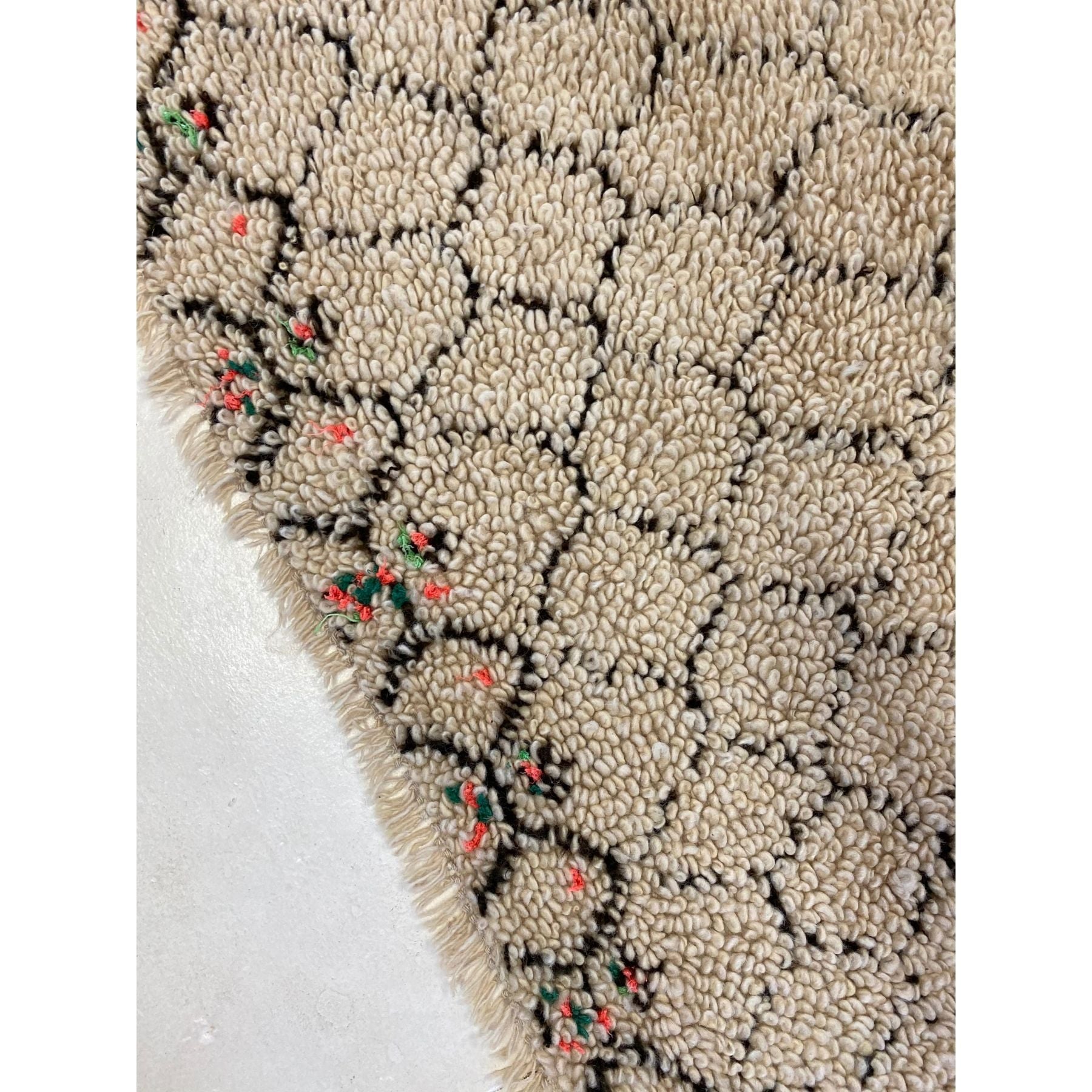 Handknotted off-white Moroccan berber carpet  - Kantara | Moroccan Rugs