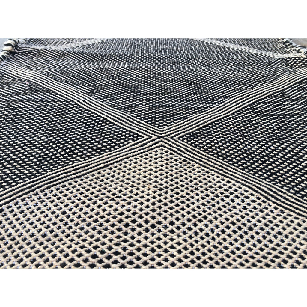 SOHA - Small Geometric Moroccan throw - Kantara | Moroccan Rugs