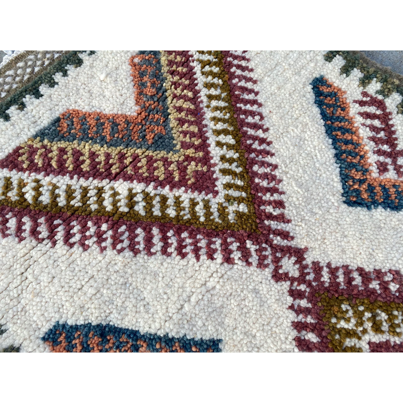 Small traditional Moroccan berber carpet  - Kantara | Moroccan Rugs