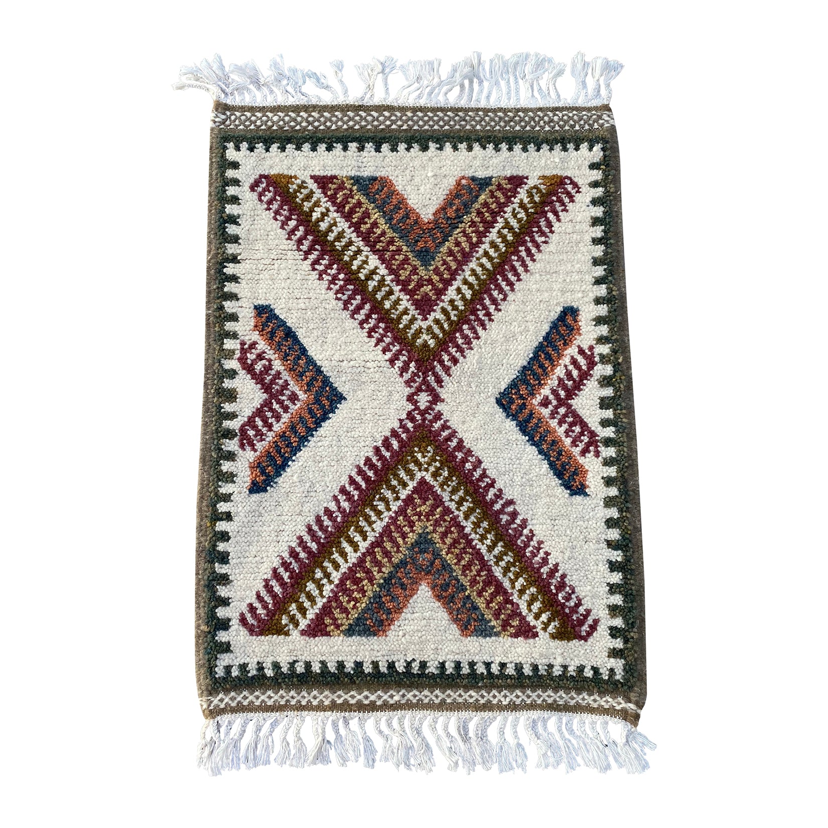 Unique Moroccan throw rug with geometric pattern design - Kantara | Moroccan Rugs