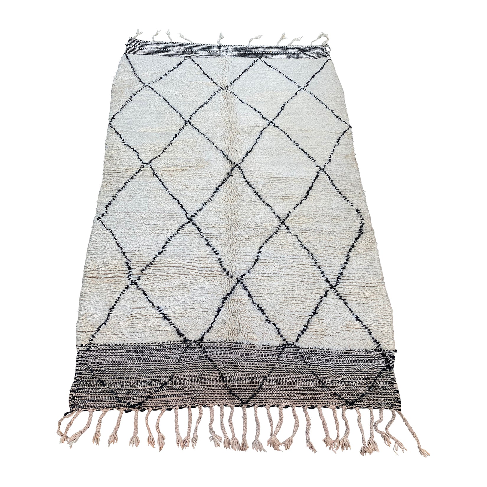 Black and white Moroccan diamond rug - Kantara | Moroccan Rugs