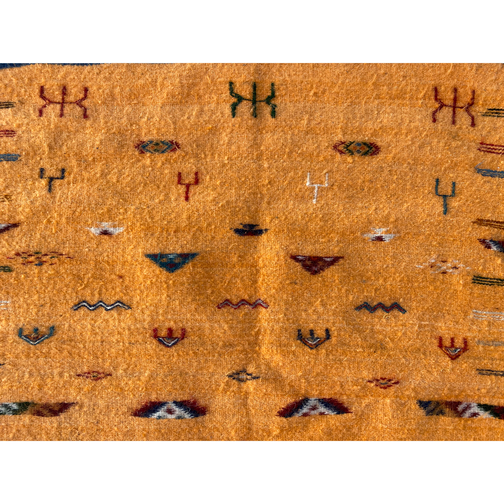 Small art deco Moroccan rug with tribal pattern design - Kantara | Moroccan Rugs