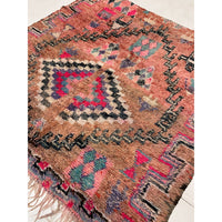 Tribal Moroccan berber rug with geometric pattern - Kantara | Moroccan Rugs