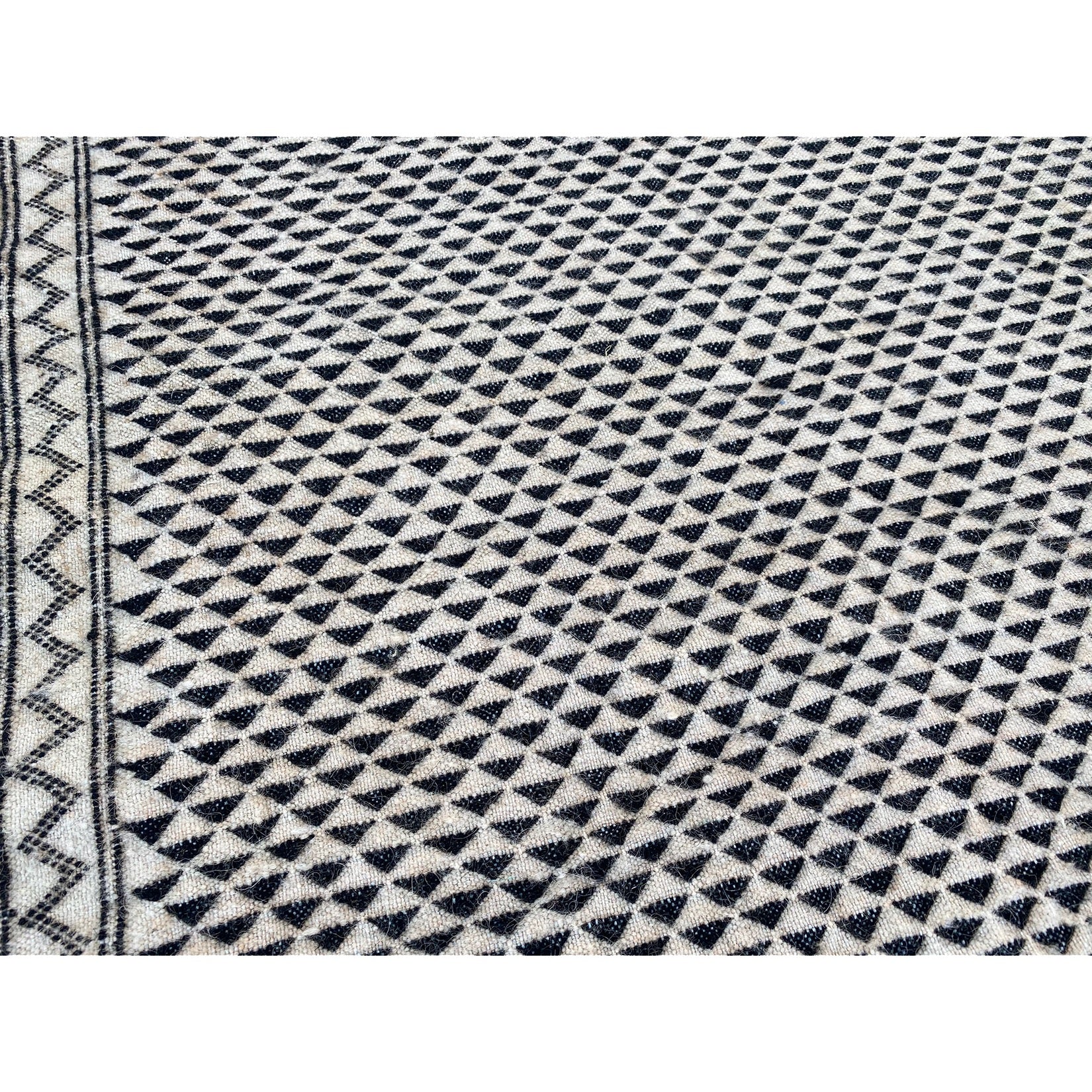 Mid century modern white Moroccan flatweave rug with black details - Kantara | Moroccan Rugs