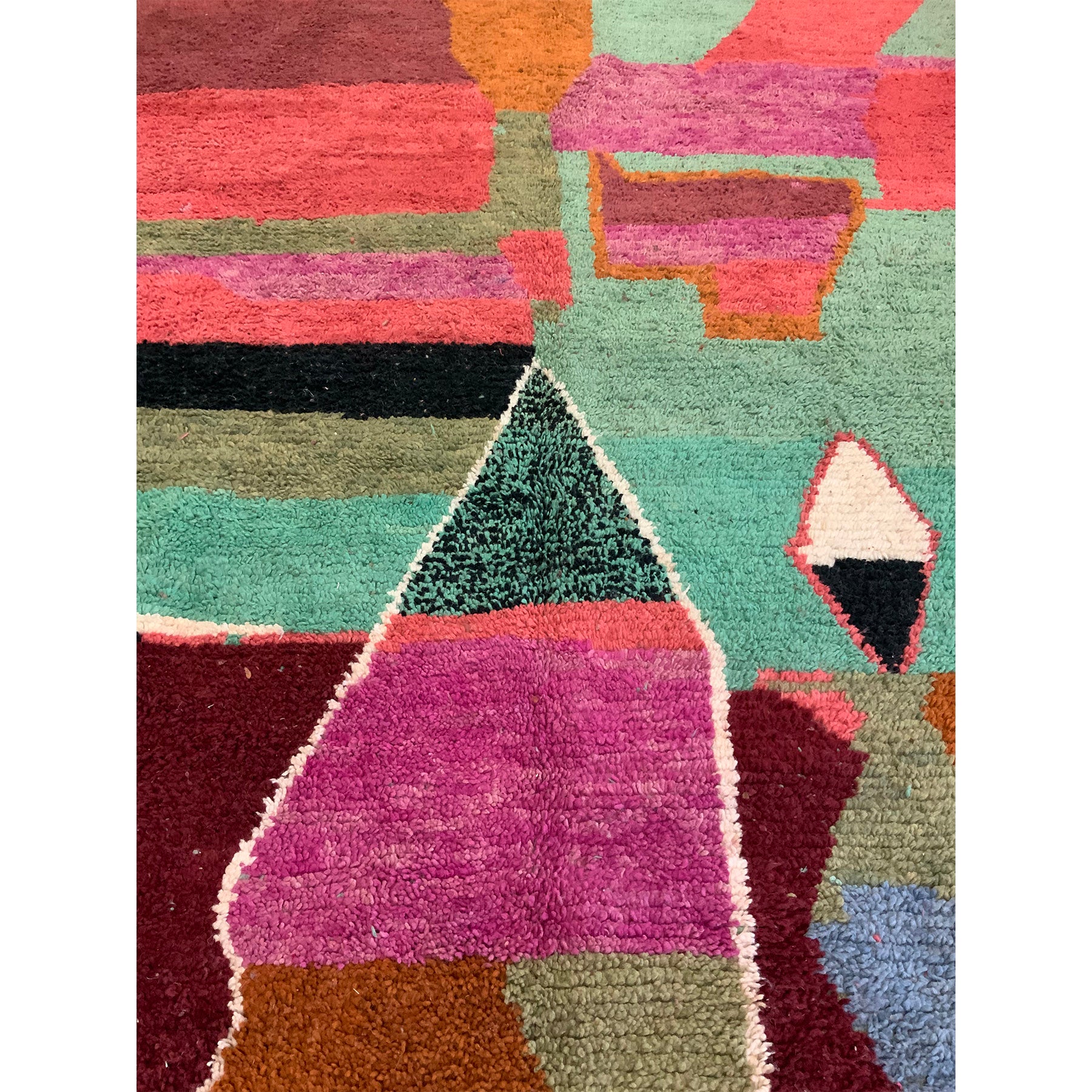 Large abstract Moroccan berber area rug with details in green, pink, and orange - Kantara | Moroccan Rugs