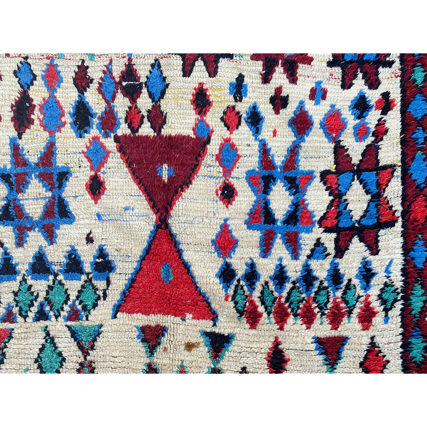 Handknotted off white vintage Moroccan berber carpet - Kantara | Moroccan Rugs