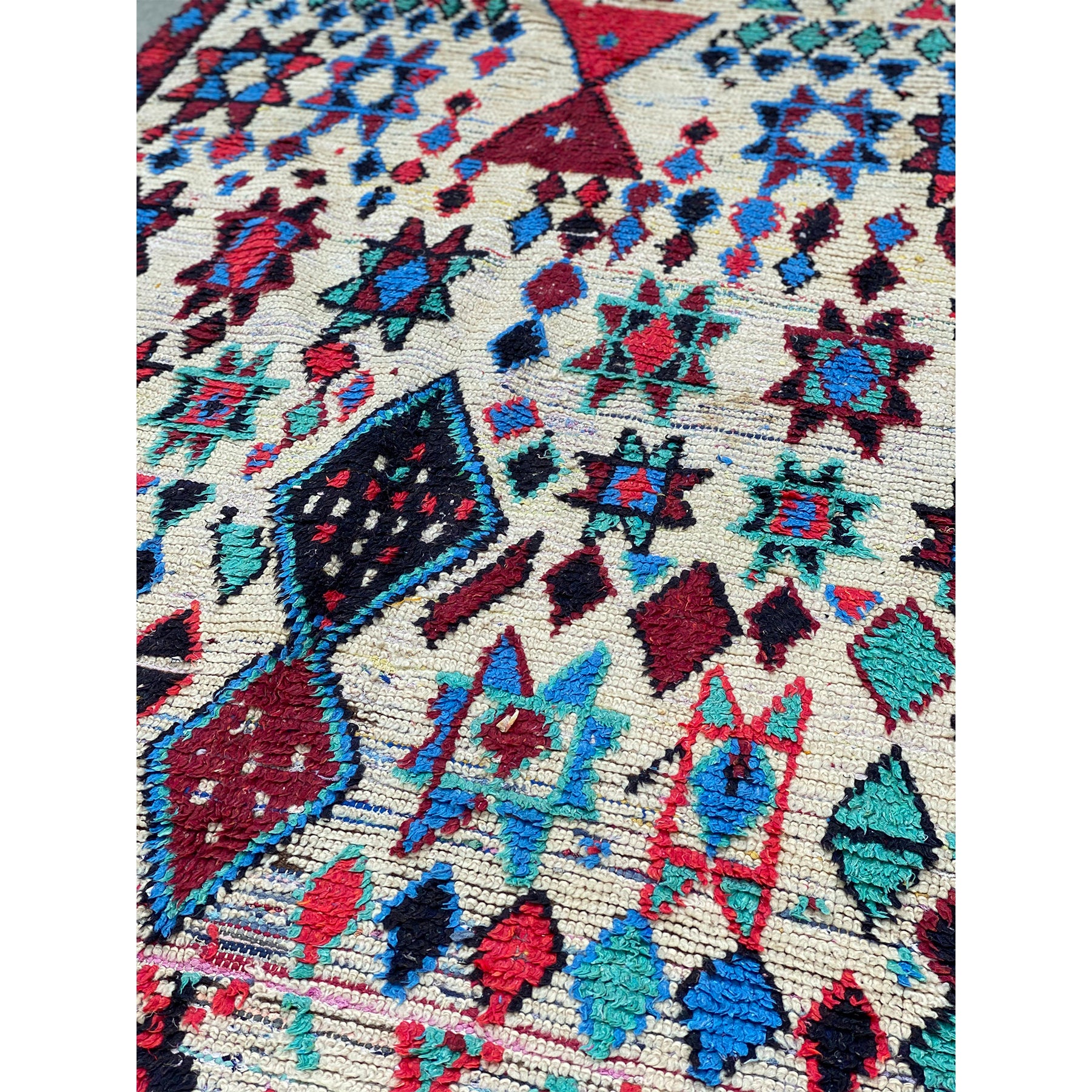 Vintage cream colored Moroccan Azilal rug - Kantara | Moroccan Rugs