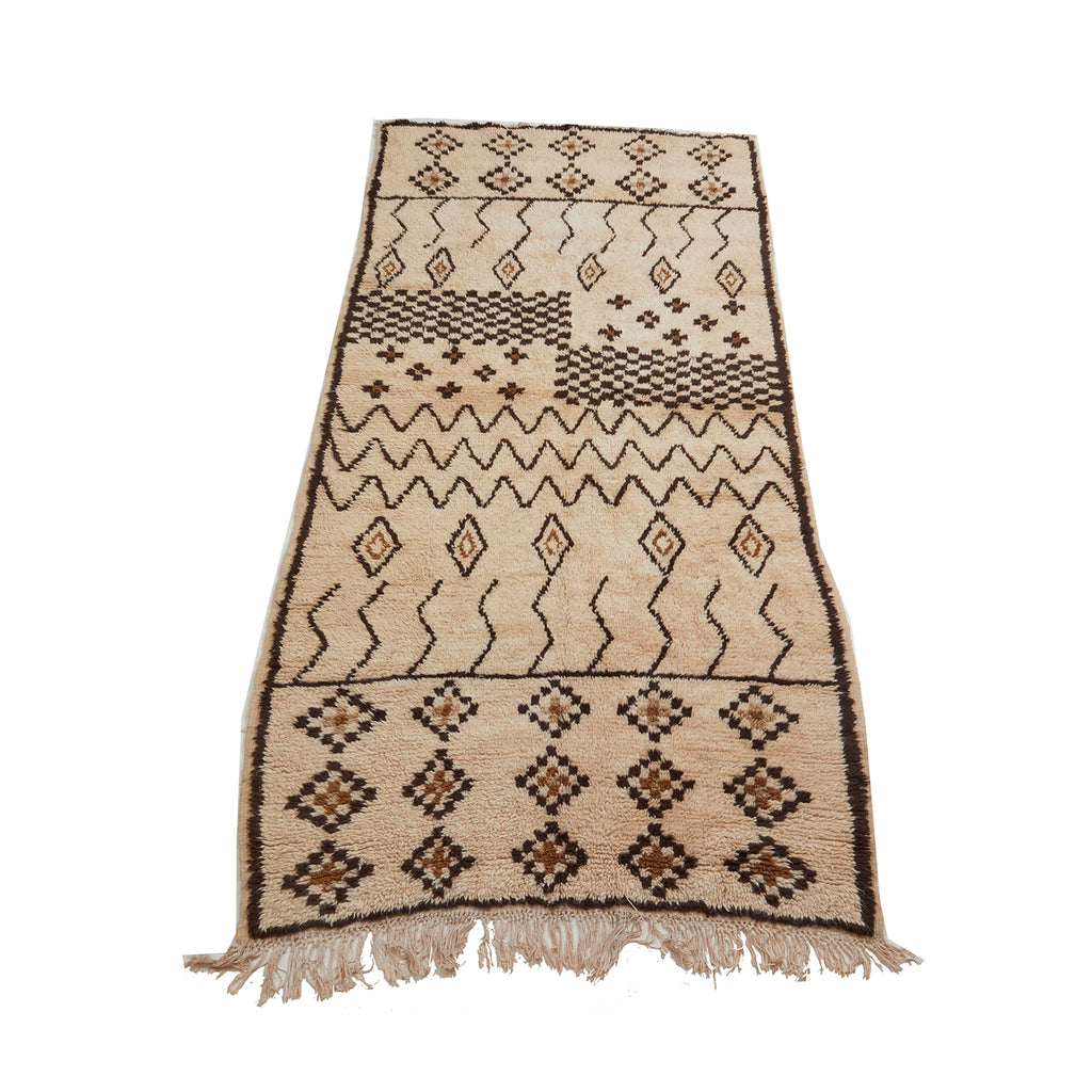 Tribal boho chic Moroccan Azilal rug in neutral colors - Kantara | Moroccan Rugs