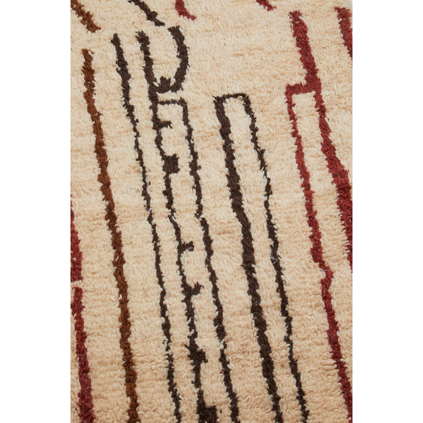 Contemporary handwoven white Moroccan bedroom rug - Kantara | Moroccan Rugs