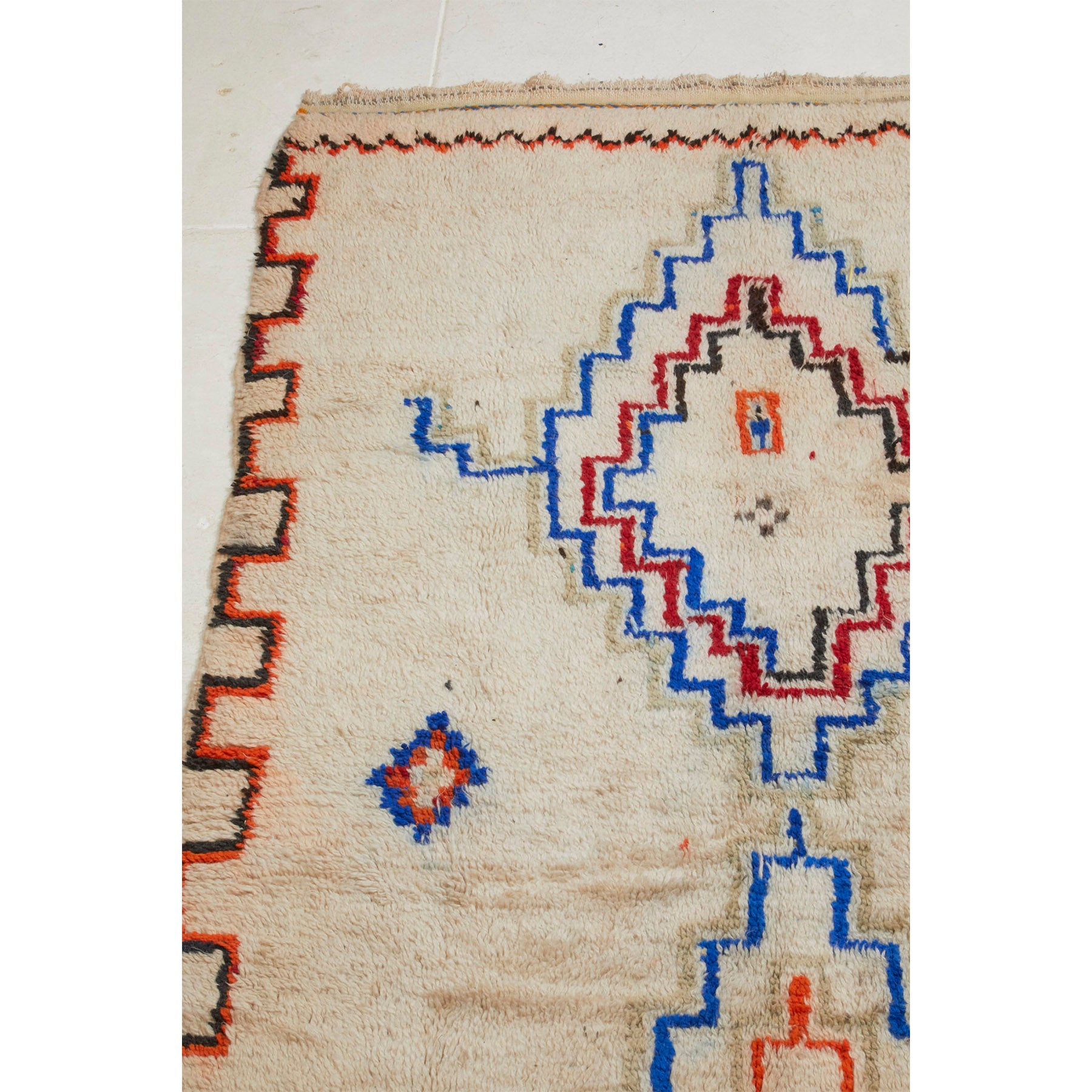 Handwoven wool Moroccan entryway rug with colorful pattern - Kantara | Moroccan Rugs
