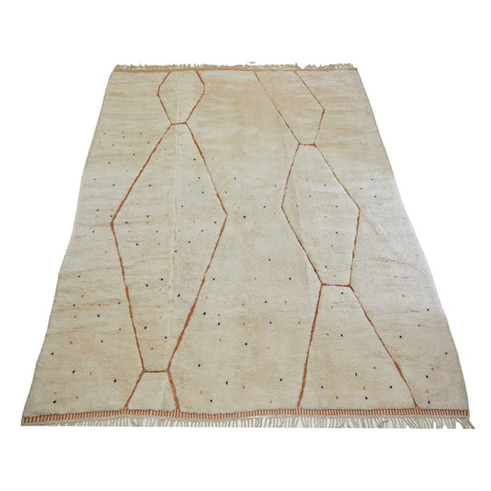 White oversize wool Moroccan rug with sculptural design - Kantara | Moroccan Rugs