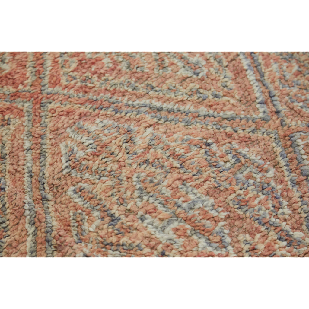 Boho chic Moroccan living room rug in faded red - Kantara | Moroccan Rugs