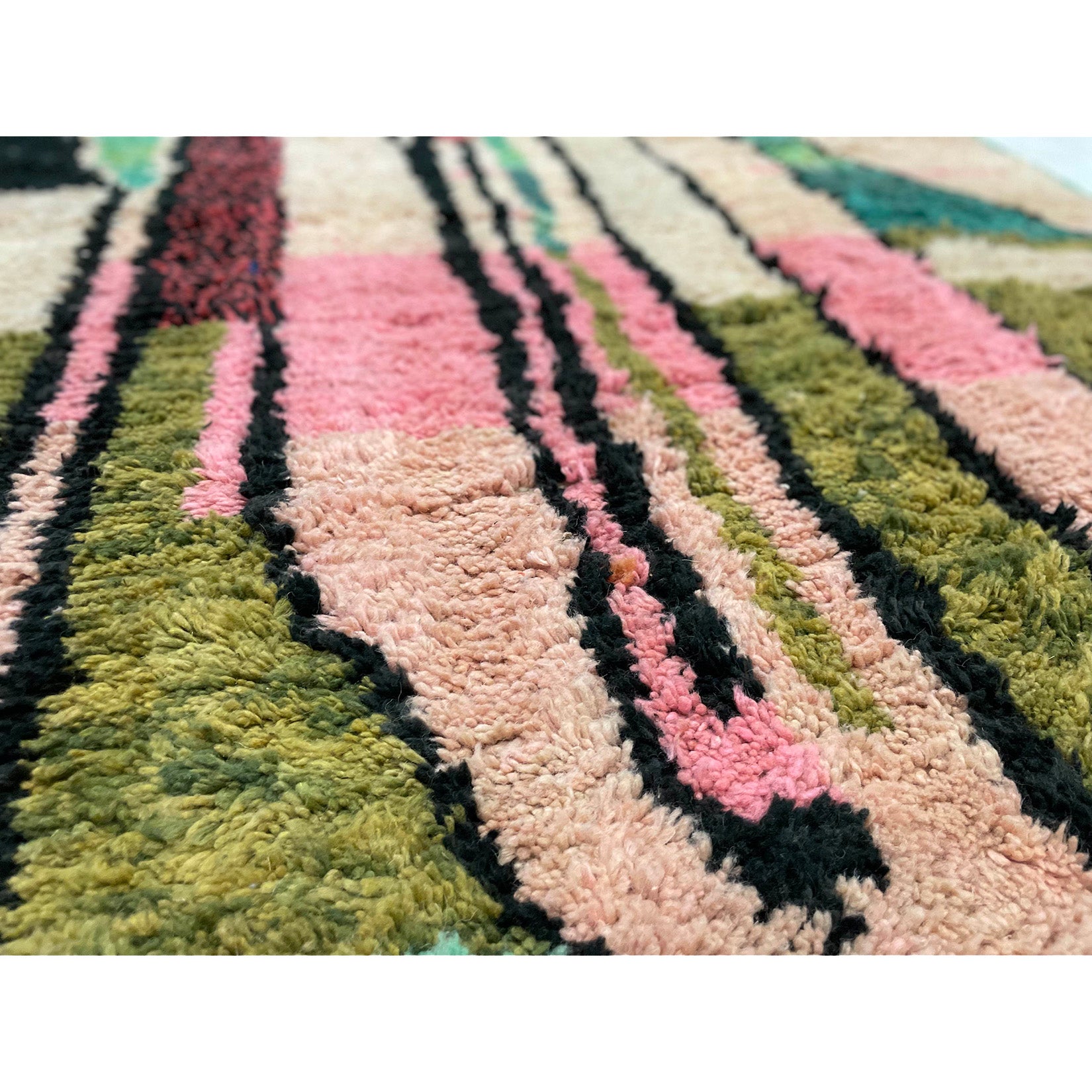 Colorful medium sized Moroccan bedroom rug - Kantara | Moroccan Rugs