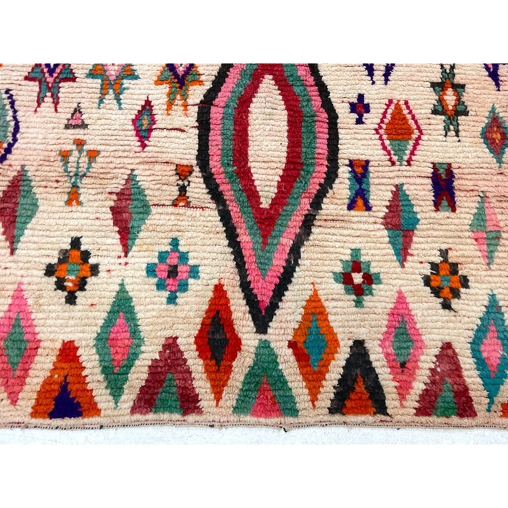 Colorful Moroccan living room area rug with diamond motifs - Kantara | Moroccan Rugs