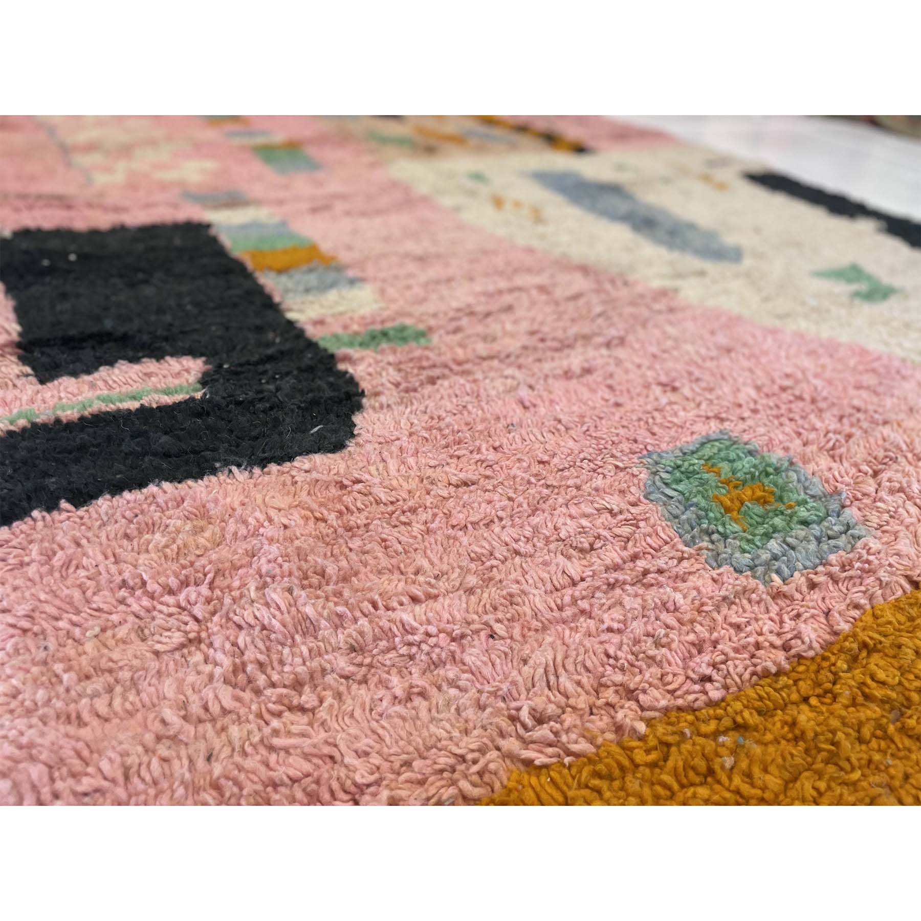 Plush handwoven pink Moroccan bedroom rug - Kantara | Moroccan Rugs