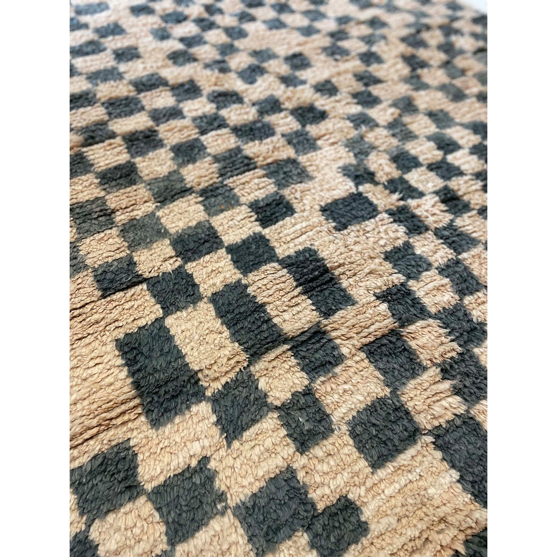 Black and white Moroccan berber checkered area rug - Kantara | Moroccan Rugs