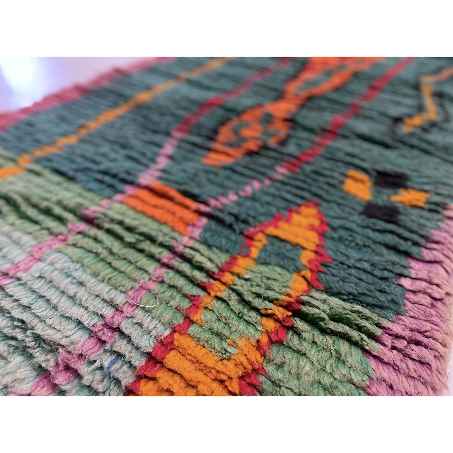 Boho chic abstract Moroccan runner rug - Kantara | Moroccan Rugs