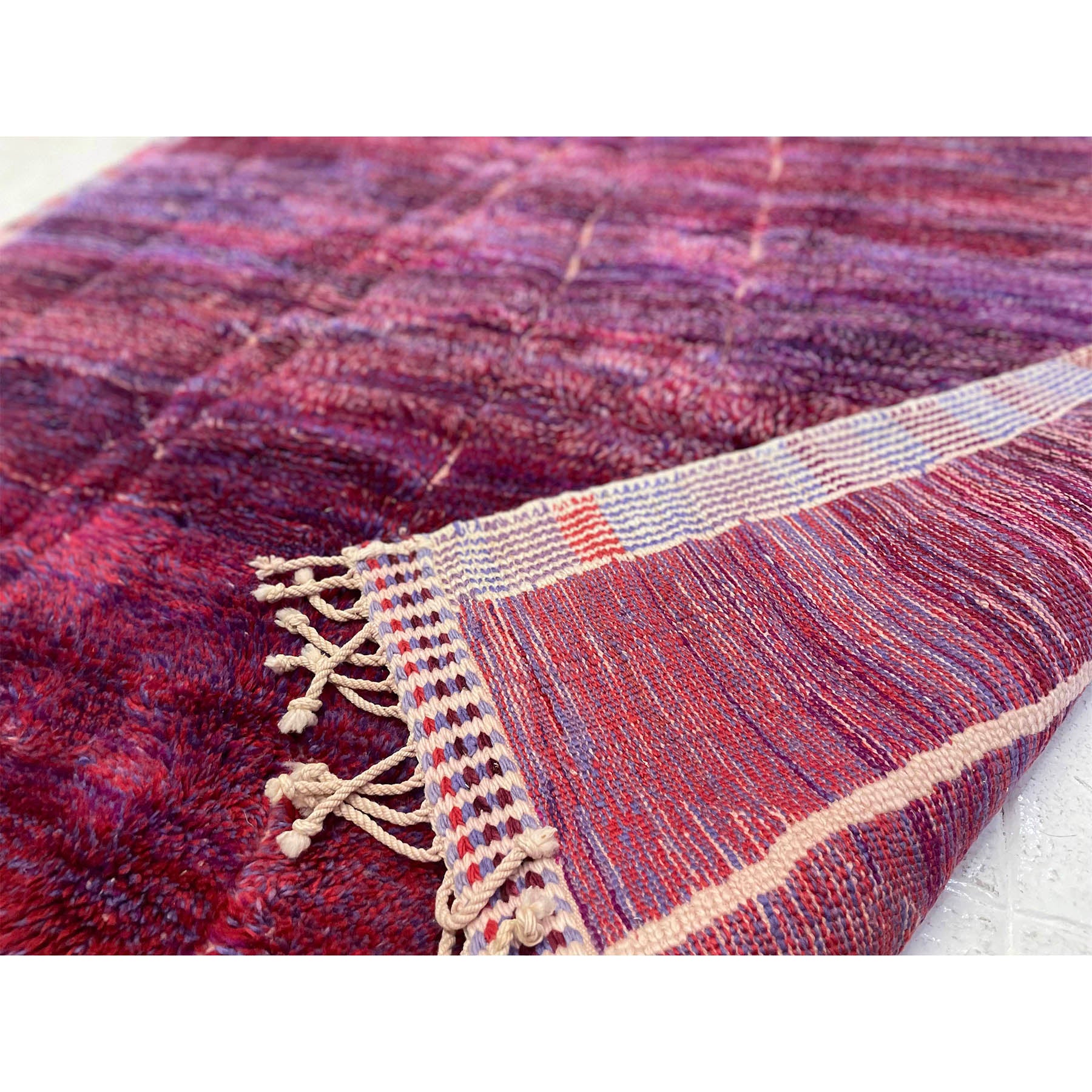 Double sided Moroccan Beni Mrirt rug in fuchsia and mauve - Kantara | Moroccan Rugs 