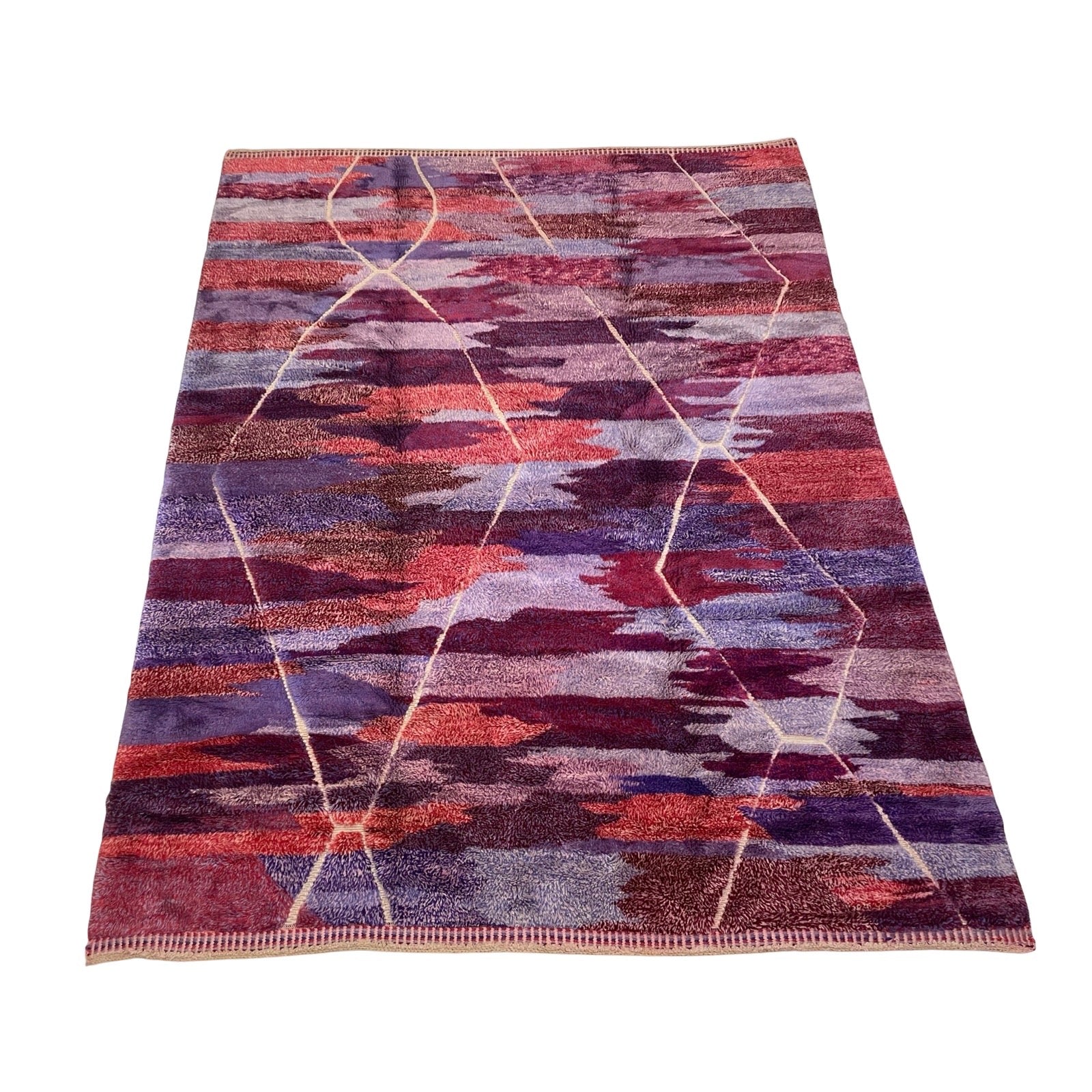 Handwoven geometric Moroccan rug in fuchsia and maroon - Kantara | Moroccan Rugs