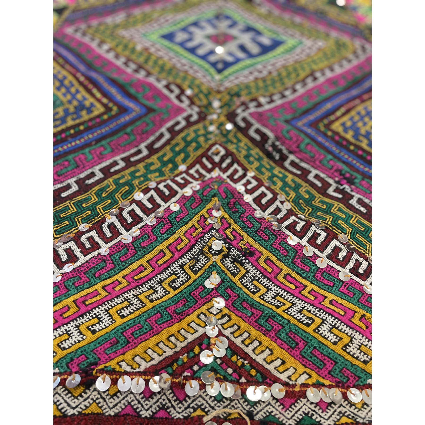 Geometric Moroccan flatweave kilim throw rug - Kantara | Moroccan Rugs