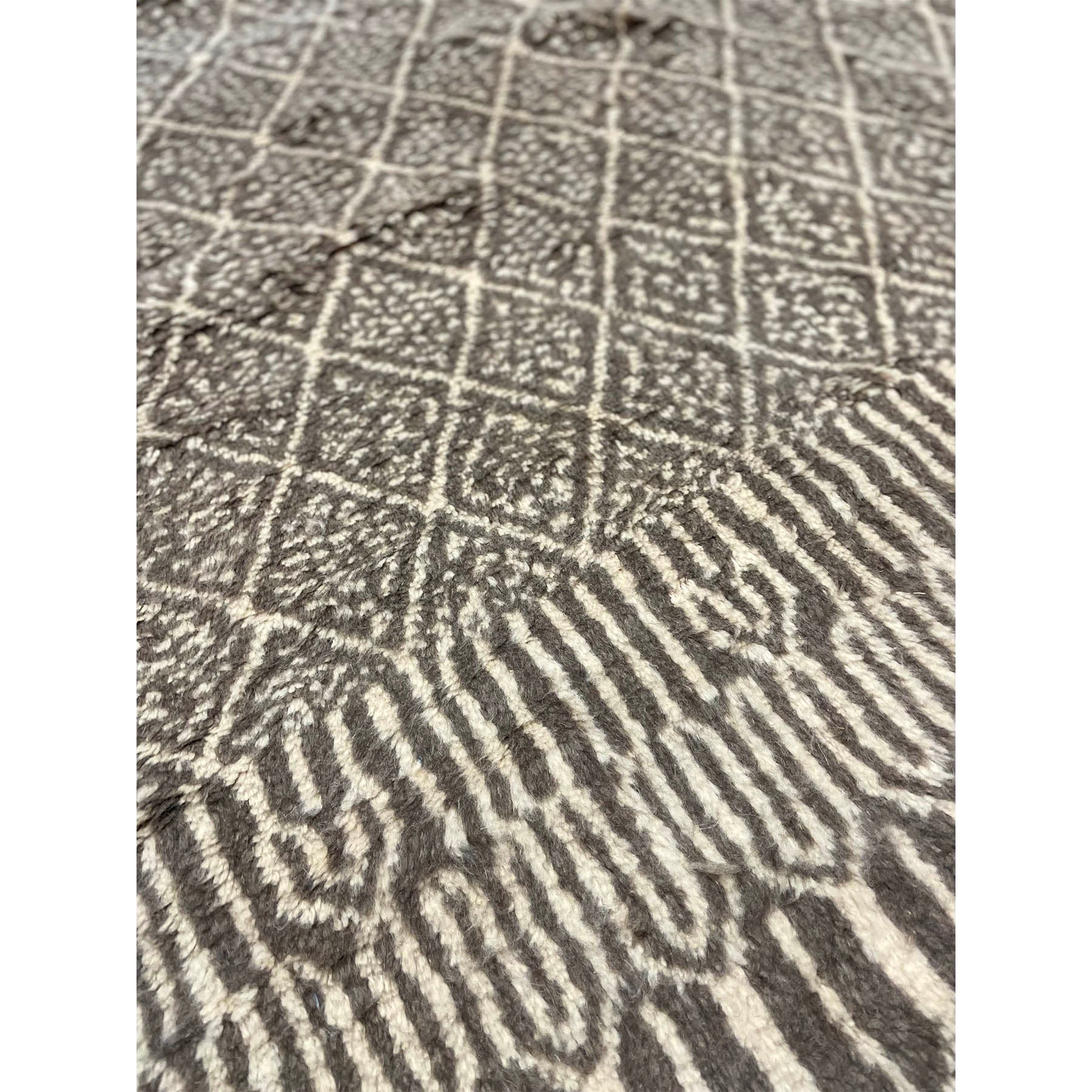 Grey Moroccan area rug with geometric design– Kantara | Moroccan Rugs