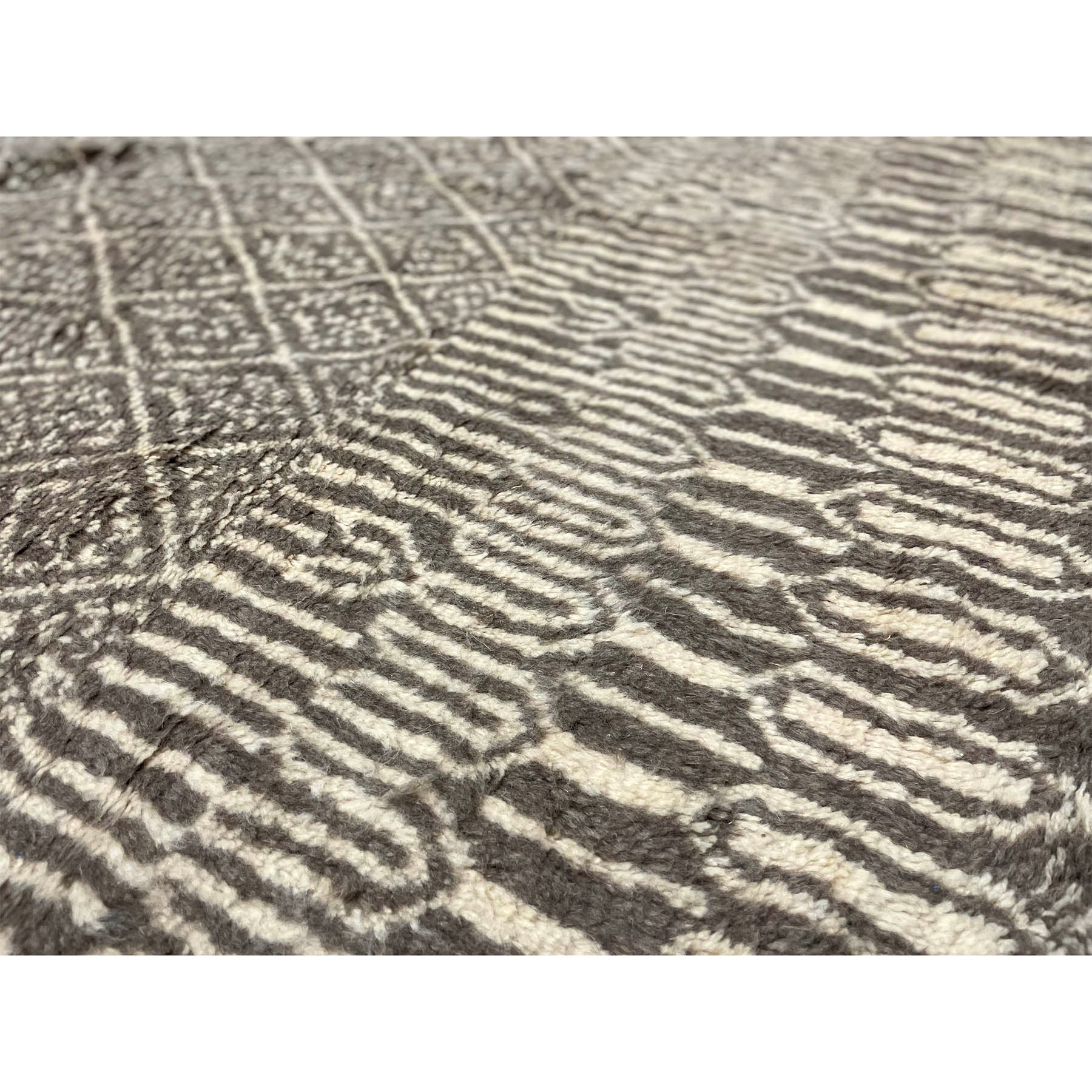 Plush handwoven neutral Moroccan rug - Kantara | Moroccan Rugs