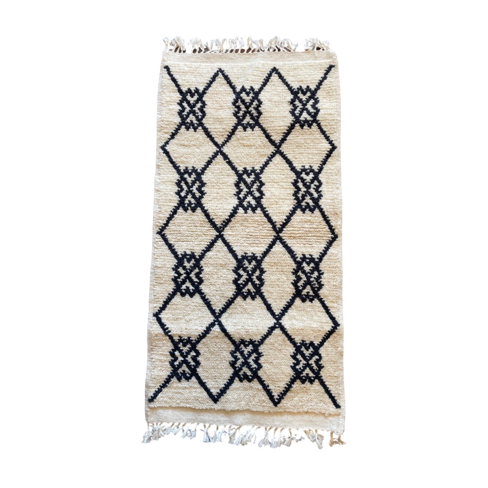 Contemporary white and black Moroccan throw rug - Kantara | Moroccan Rugs