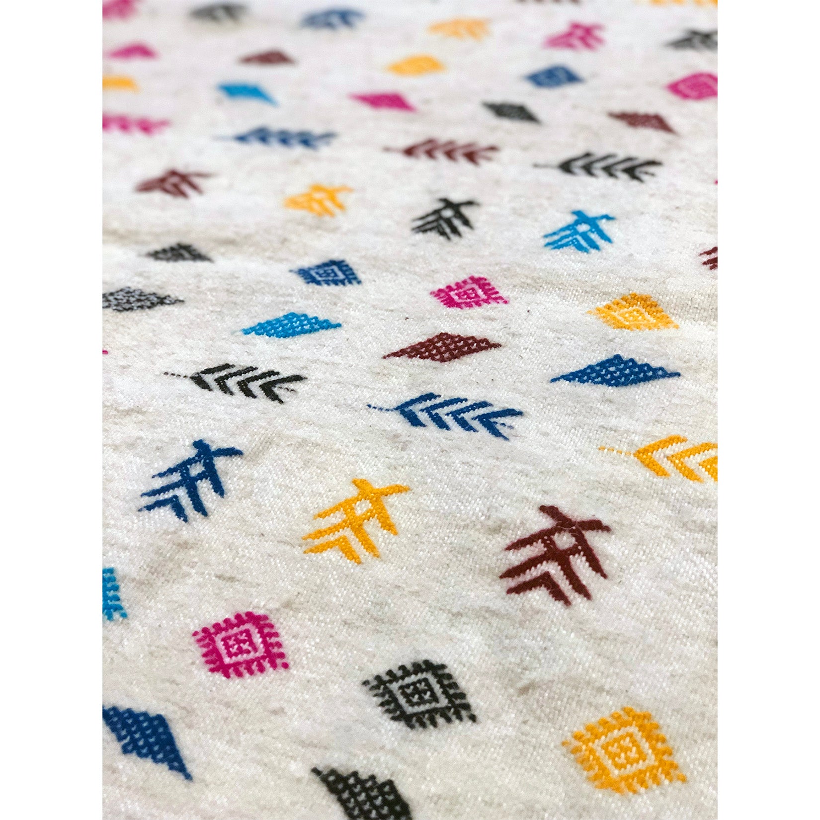 White Moroccan runner bedroom rug - Kantara | Moroccan Rugs