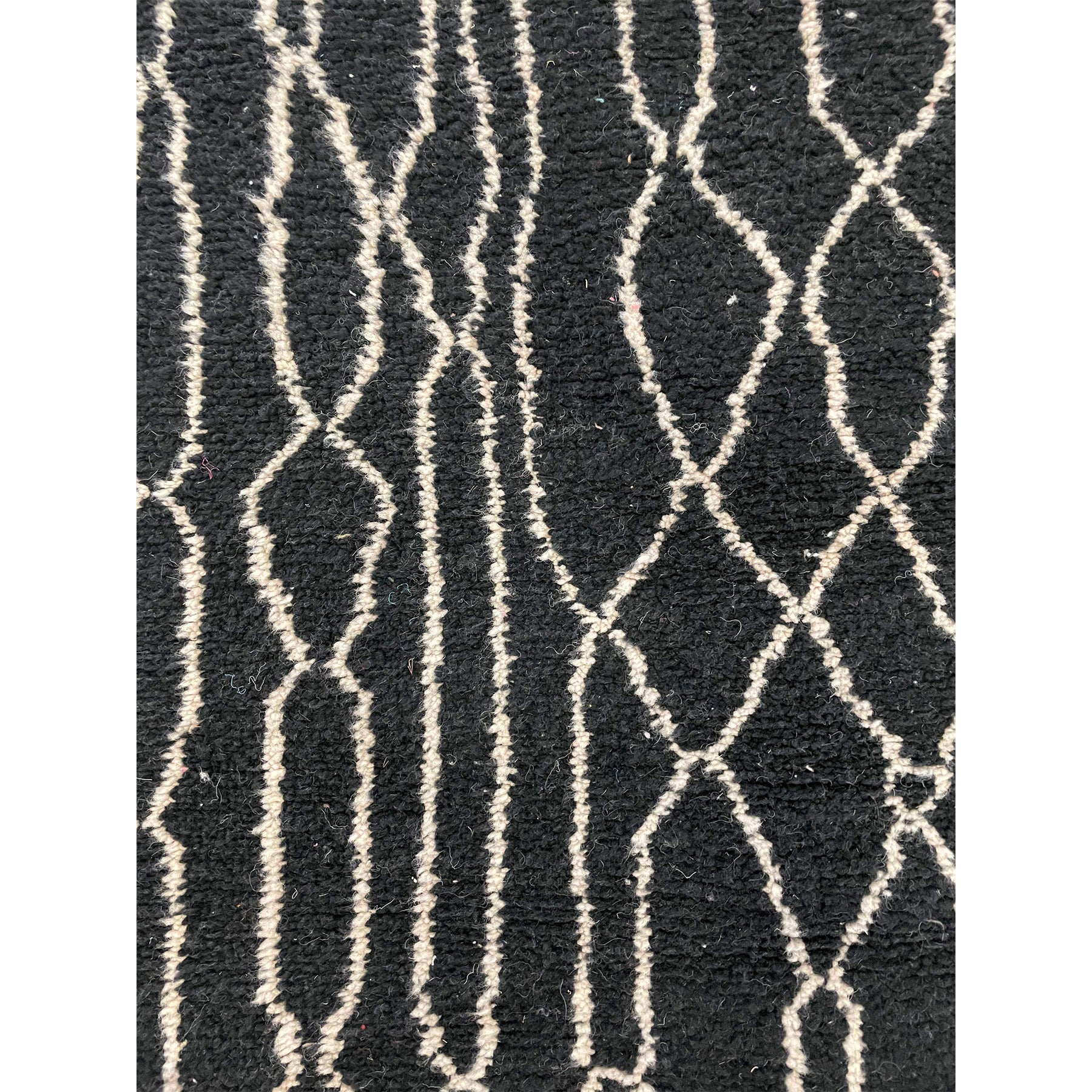 Minimalist handknotted Moroccan rug in white and black - Kantara | Moroccan Rugs